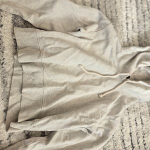 Aritzia Sweater Size Small